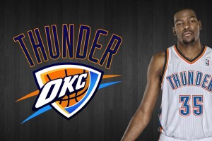 德甲戴帽榜风云，凯恩效率惊人紧追传奇，莱万里程碑铸就射手丰碑