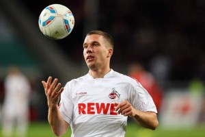 纳达尔强势回归红土赛场，法网前景引热议