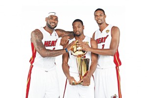 潘展乐勇夺世锦赛金牌 中国游泳新星闪耀国际舞台