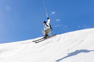 16岁新星闪耀西甲！亚马尔4场3球3助当选11月最佳球员