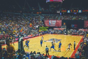 姆巴佩帽子戏法闪耀欧冠 巴黎圣日耳曼3-1逆转巴萨晋级四强